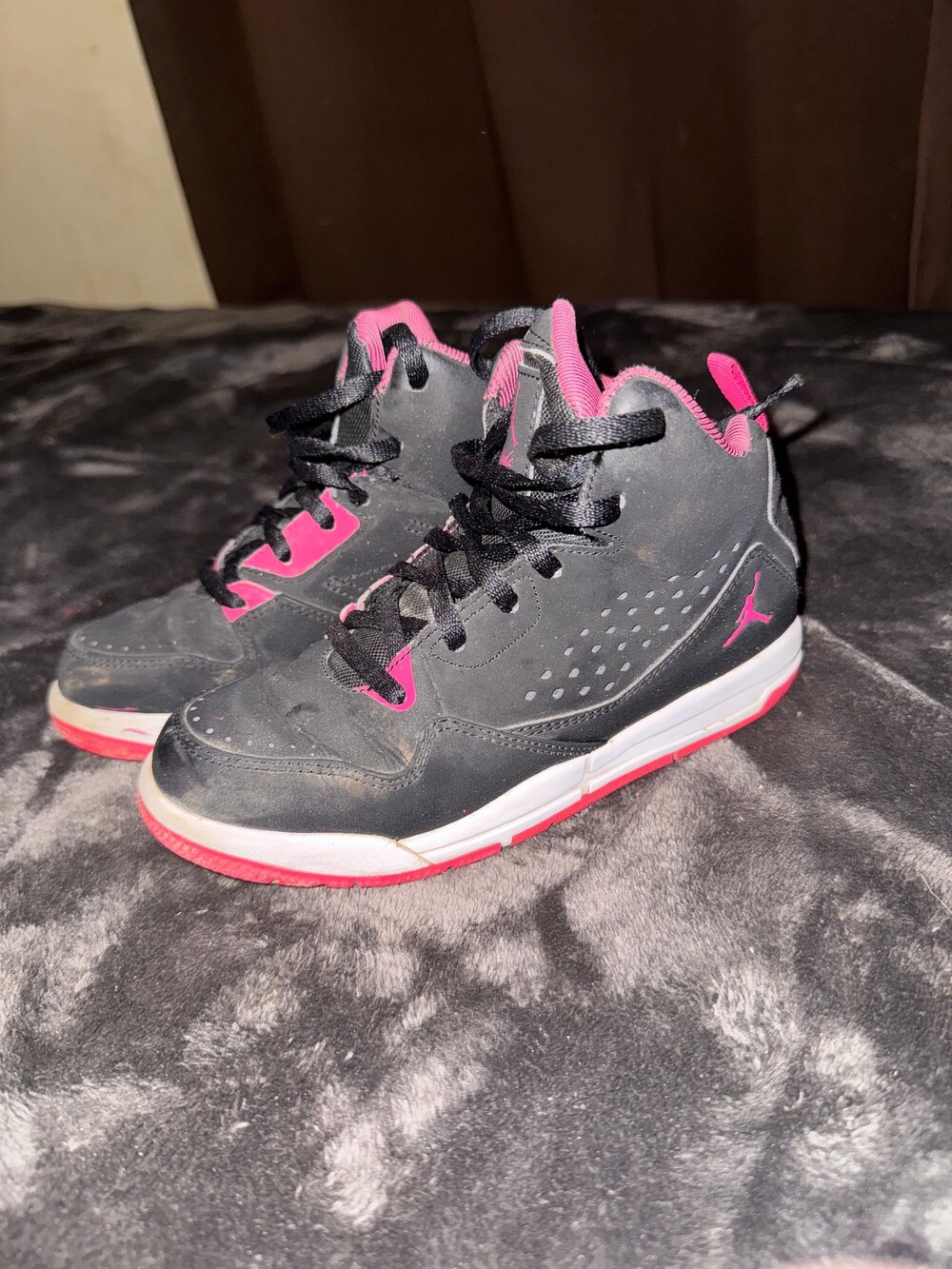 Jordan 6 Rings Sneakers Size 1 Youth Black Pink Basketball Shoes
